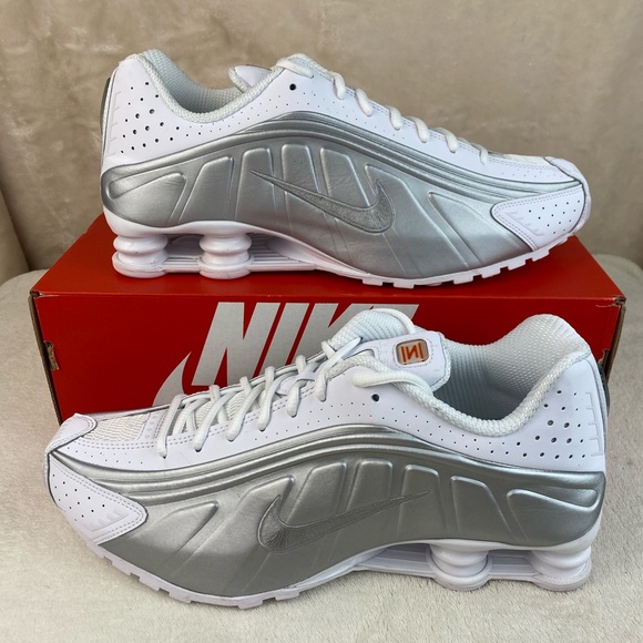 nike shox r4 white metallic silver & red